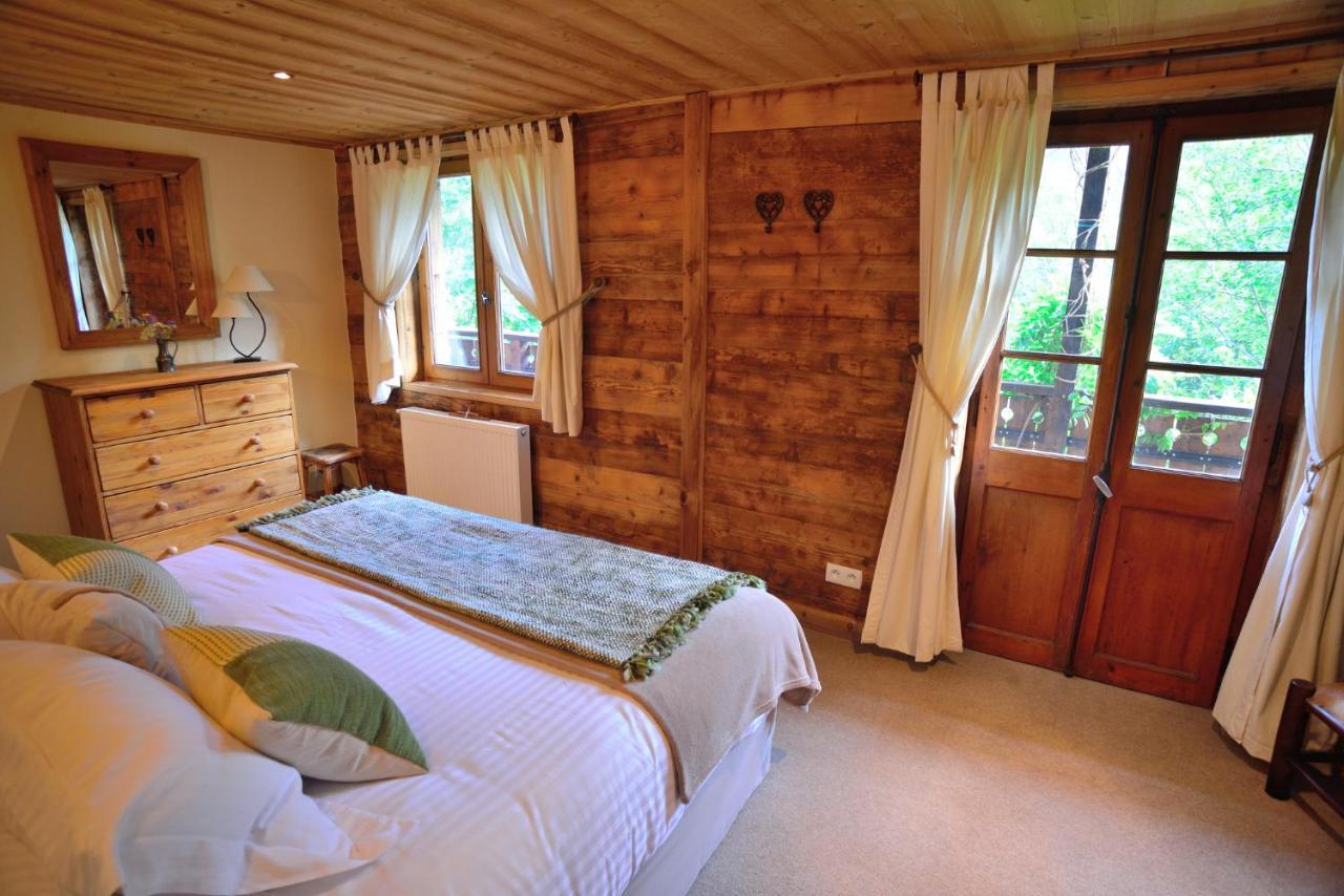 ชาเลต์ กันแนล Bed & Breakfast ชาแตล ห้อง รูปภาพ